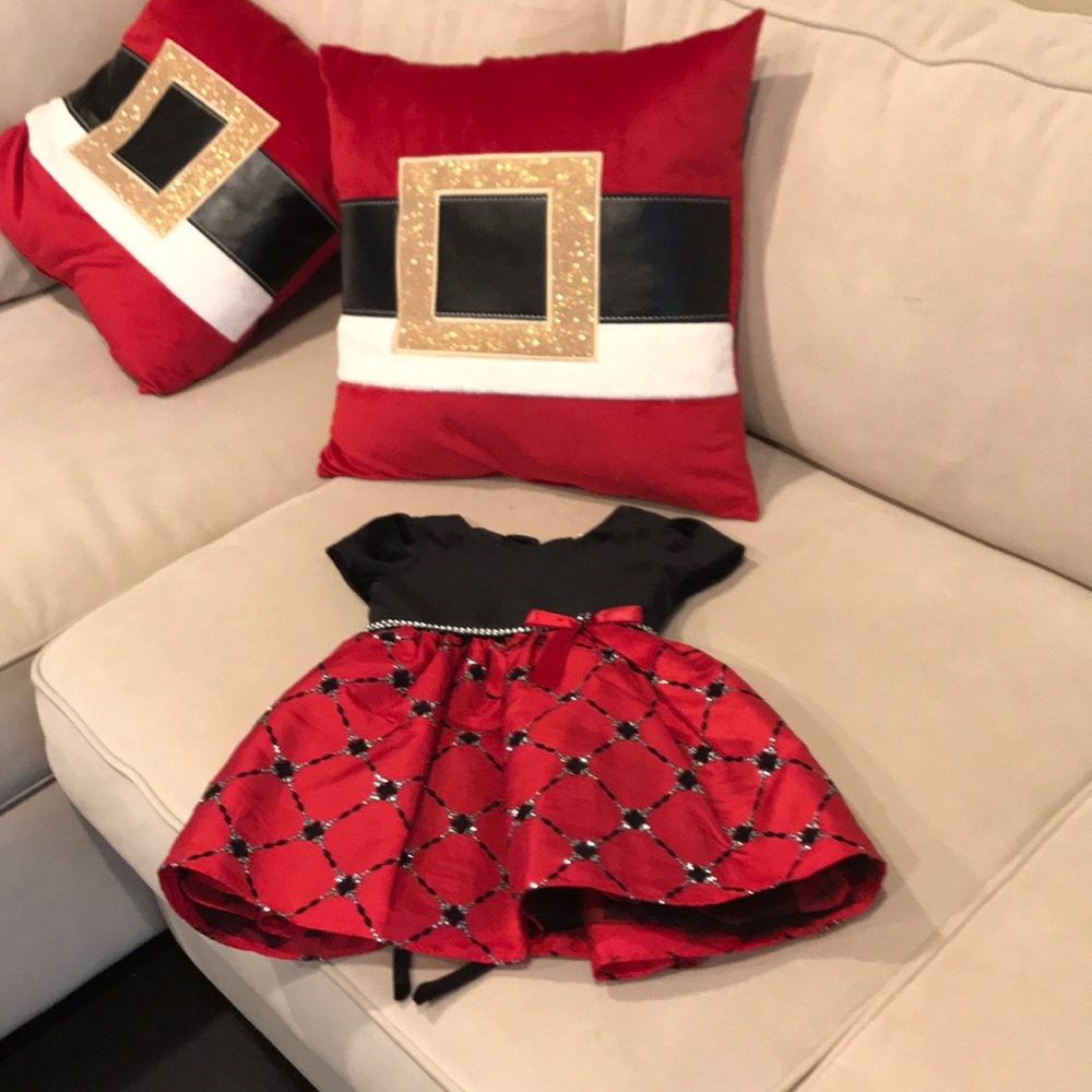 Beautiful baby girl Xmas dress.